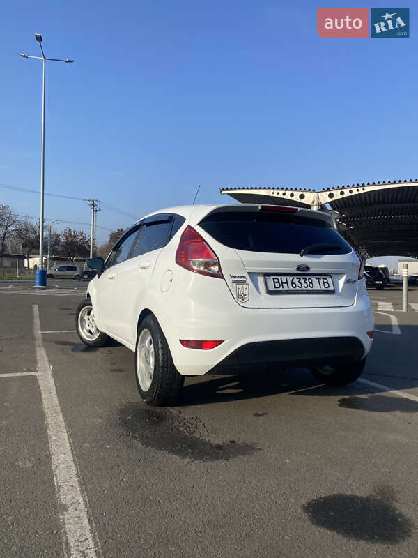Хэтчбек Ford Fiesta 2013 в Одессе