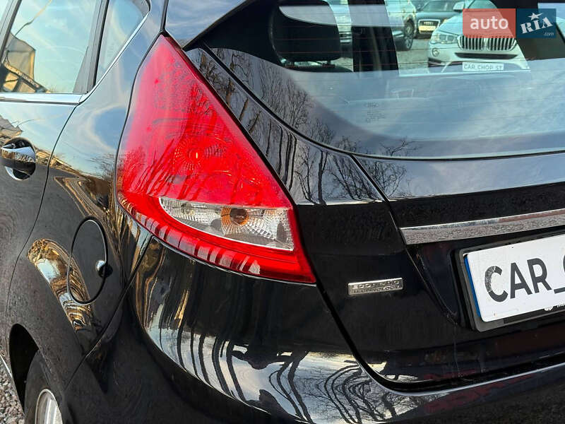 Хэтчбек Ford Fiesta 2012 в Стрые