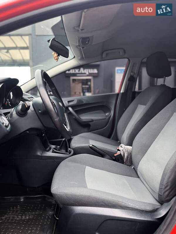 Хетчбек Ford Fiesta 2012 в Лубнах фото 9 Хетчбек Ford Fiesta 2012 в Лубнах
