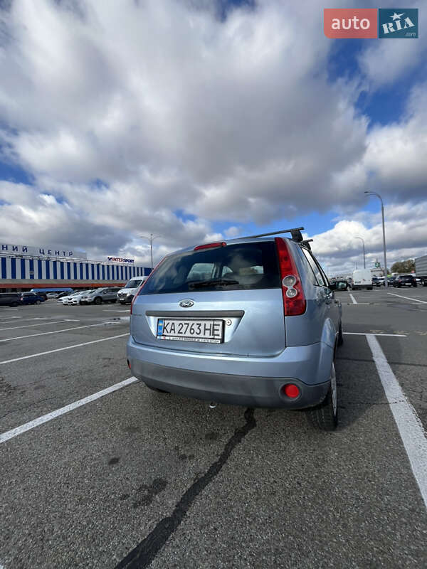 Хэтчбек Ford Fiesta 2006 в Киеве