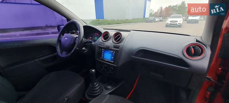 Хэтчбек Ford Fiesta 2008 в Днепре