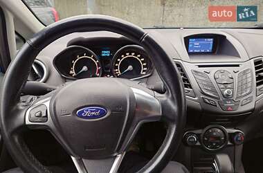 Хэтчбек Ford Fiesta 2016 в Киеве