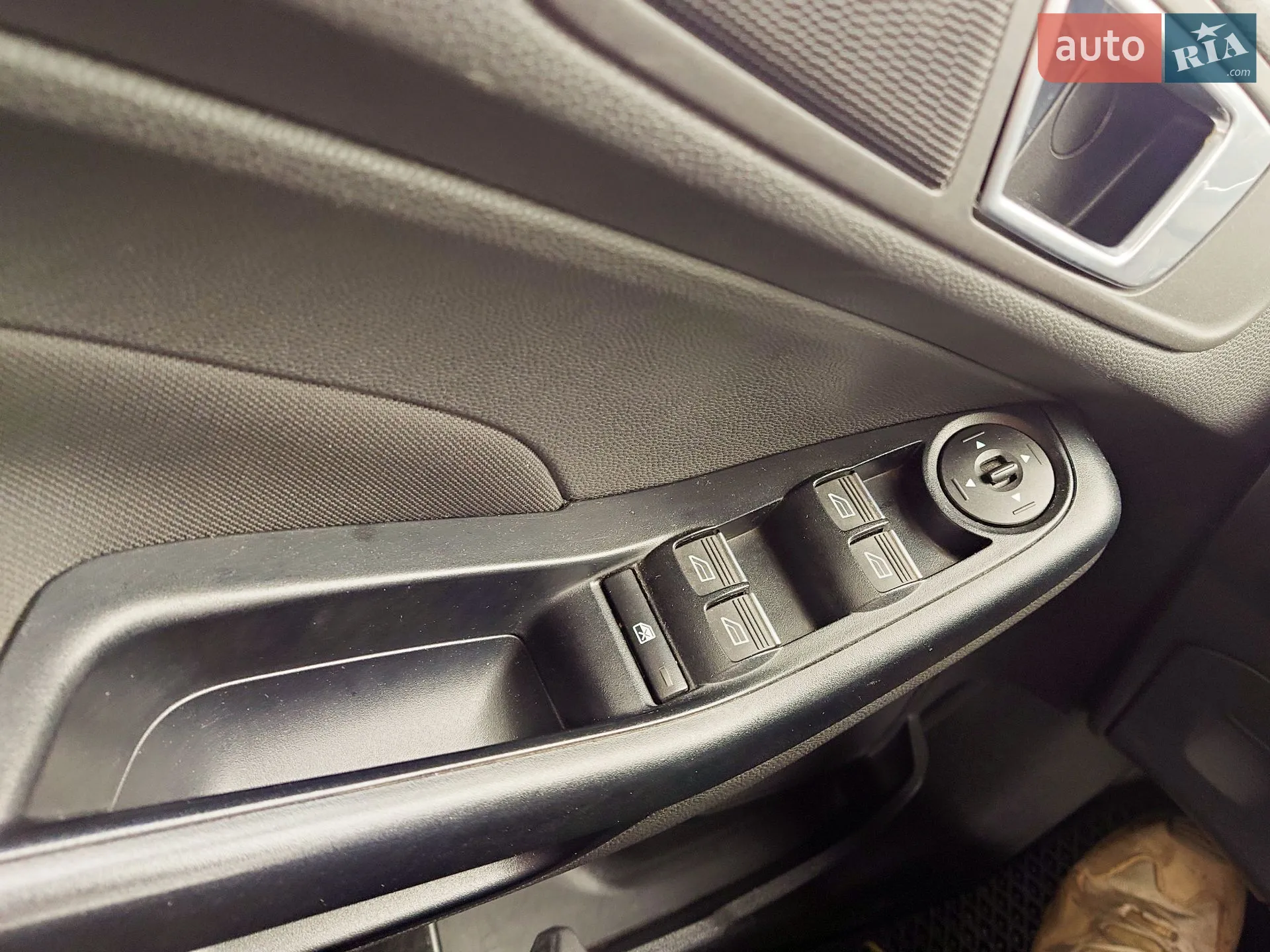 2016 Ford Fiesta - мініатюра 9