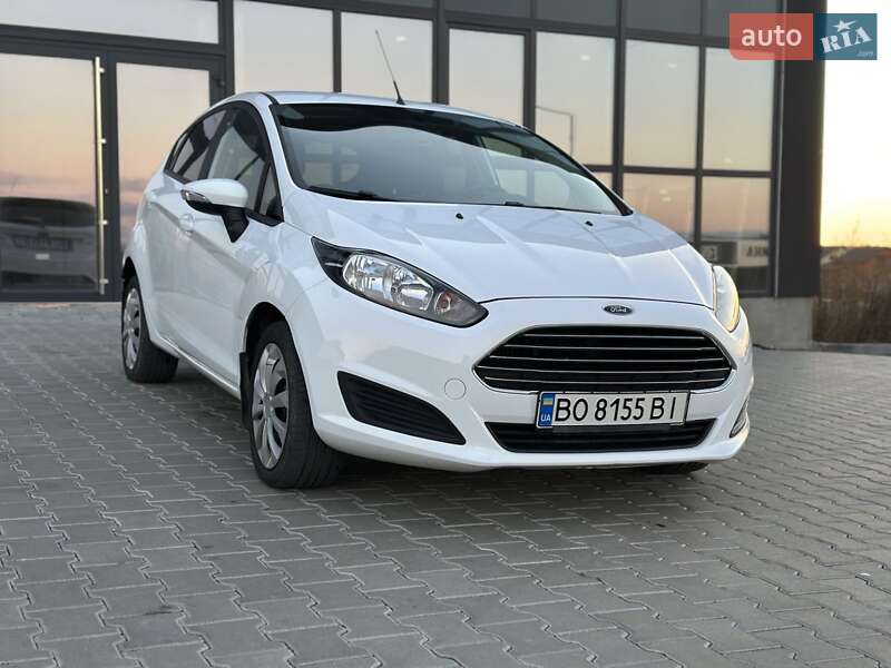 Хетчбек Ford Fiesta 2017 в Тернополі