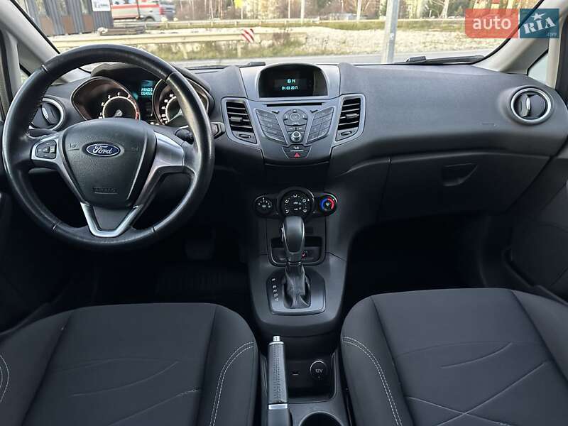 Хетчбек Ford Fiesta 2017 в Тернополі