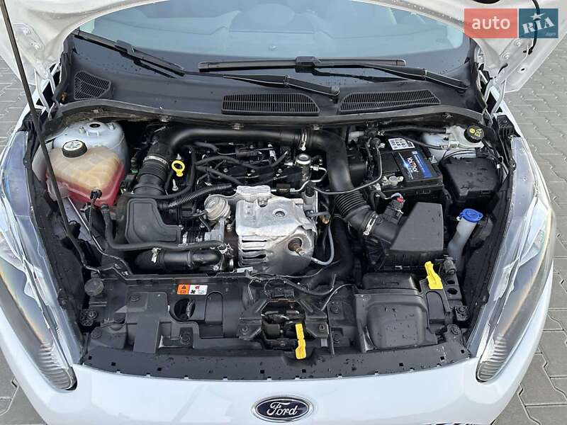 Хетчбек Ford Fiesta 2017 в Тернополі