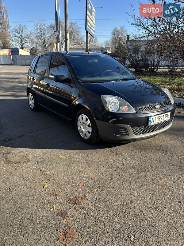 Хетчбек Ford Fiesta 2007 в Києві