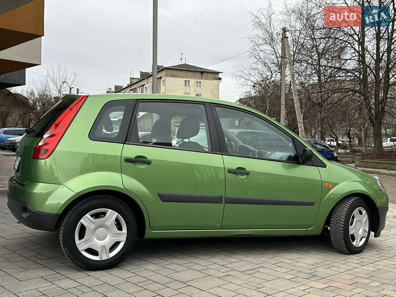 Хетчбек Ford Fiesta 2006 в Івано-Франківську