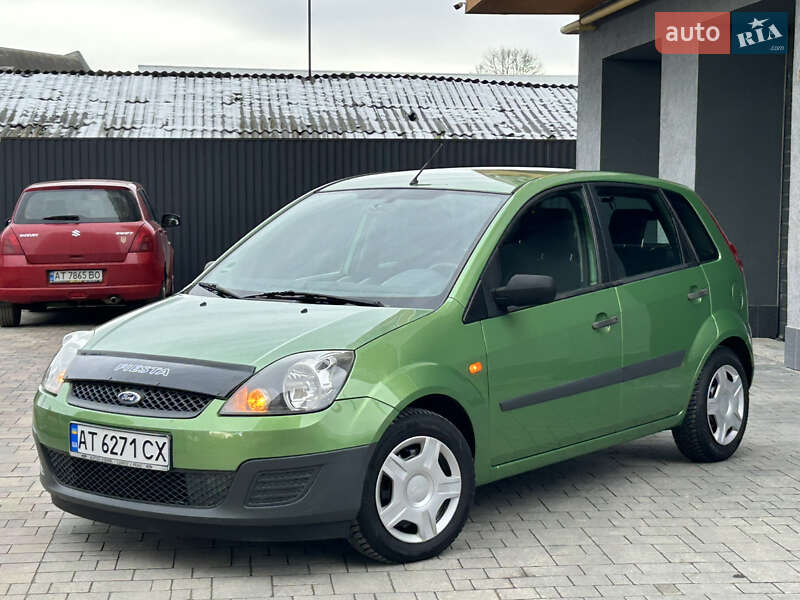 Хетчбек Ford Fiesta 2006 в Івано-Франківську