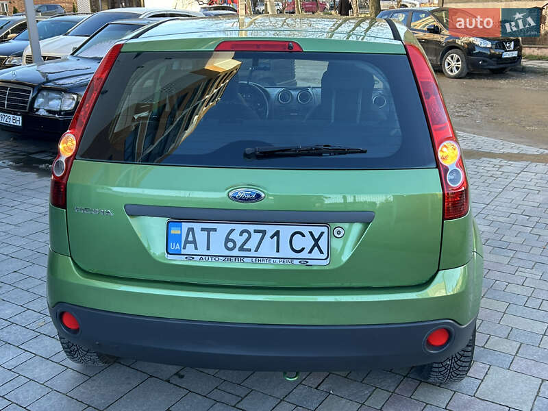 Хетчбек Ford Fiesta 2006 в Івано-Франківську