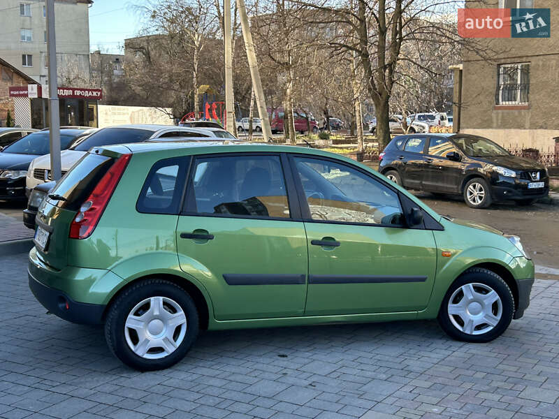 Хетчбек Ford Fiesta 2006 в Івано-Франківську