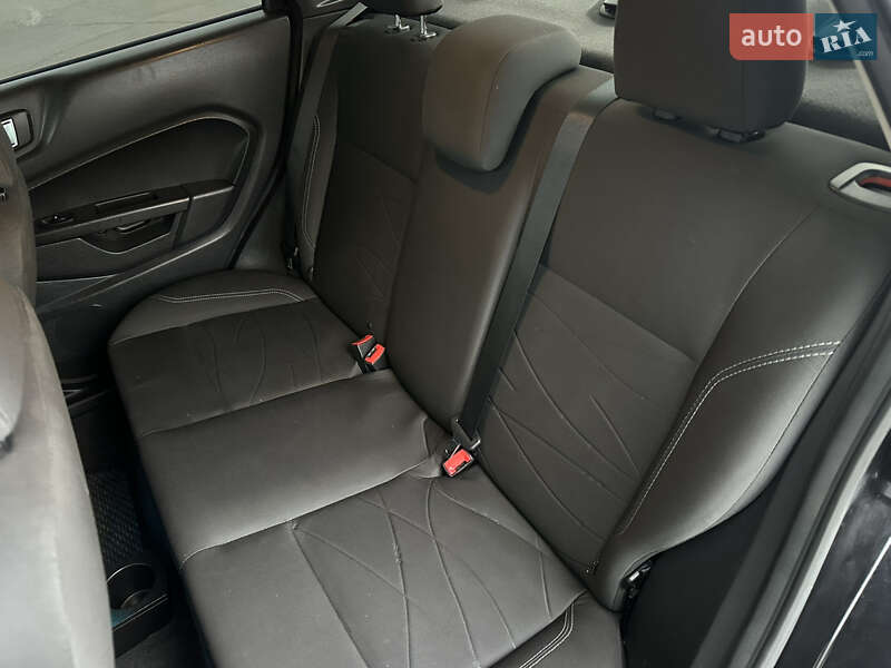 Седан Ford Fiesta 2015 в Одессе фото 7 Седан Ford Fiesta 2015 в Одессе