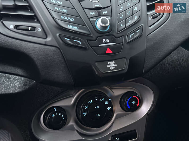 Седан Ford Fiesta 2015 в Одессе фото 10 Седан Ford Fiesta 2015 в Одессе