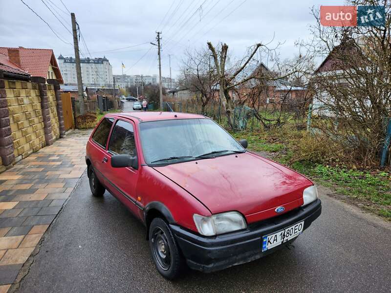 Хэтчбек Ford Fiesta 1994 в Луцке