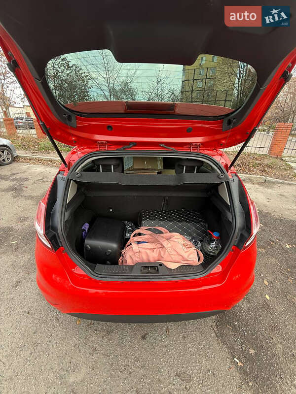 Хетчбек Ford Fiesta 2013 в Дніпрі