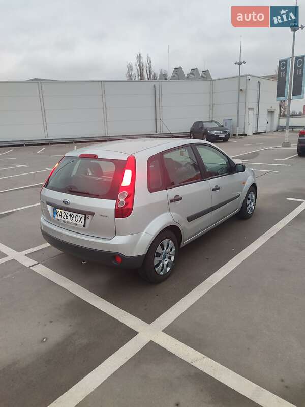 Хетчбек Ford Fiesta 2007 в Києві