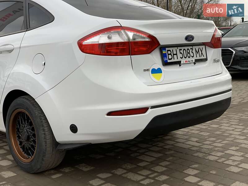 Седан Ford Fiesta 2015 в Бердичеве