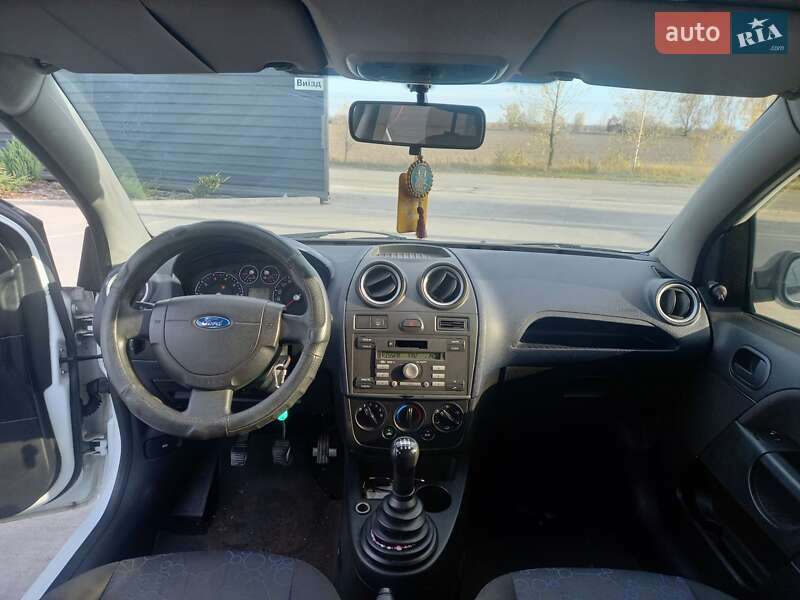 Хэтчбек Ford Fiesta 2007 в Василькове фото 4 Хэтчбек Ford Fiesta 2007 в Василькове
