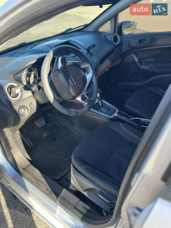 Седан Ford Fiesta 2018 в Львові