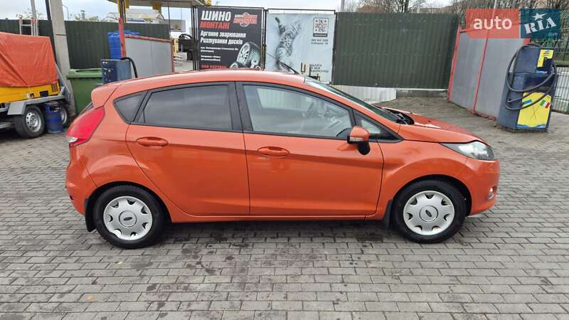 Хэтчбек Ford Fiesta 2012 в Ровно фото 3 Хэтчбек Ford Fiesta 2012 в Ровно