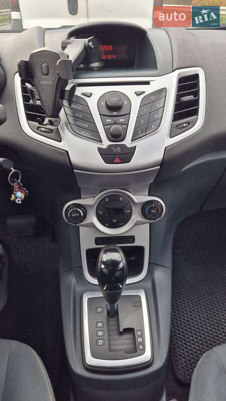 Хэтчбек Ford Fiesta 2012 в Ровно фото 16 Хэтчбек Ford Fiesta 2012 в Ровно