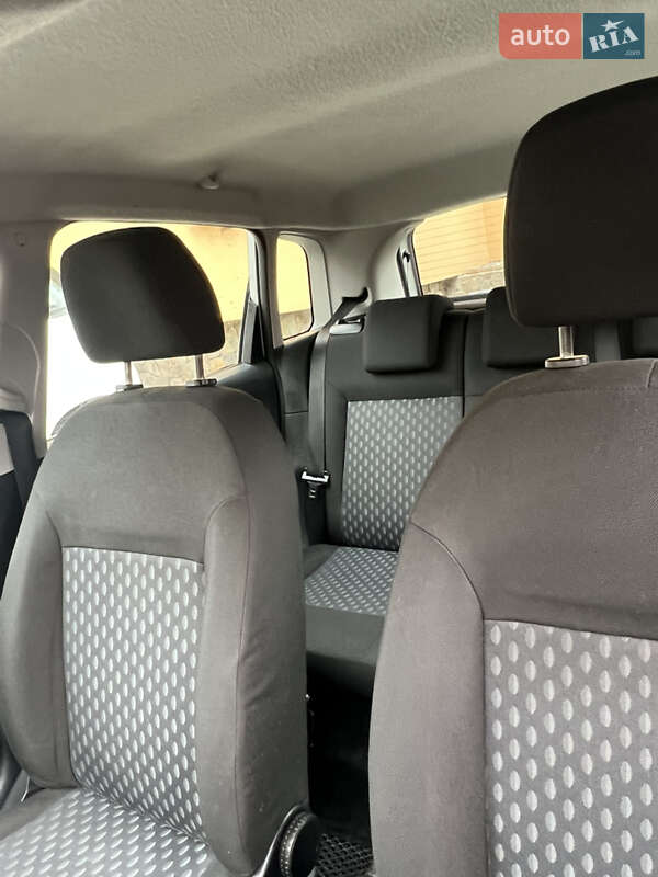 Хэтчбек Ford Fiesta 2004 в Луцке