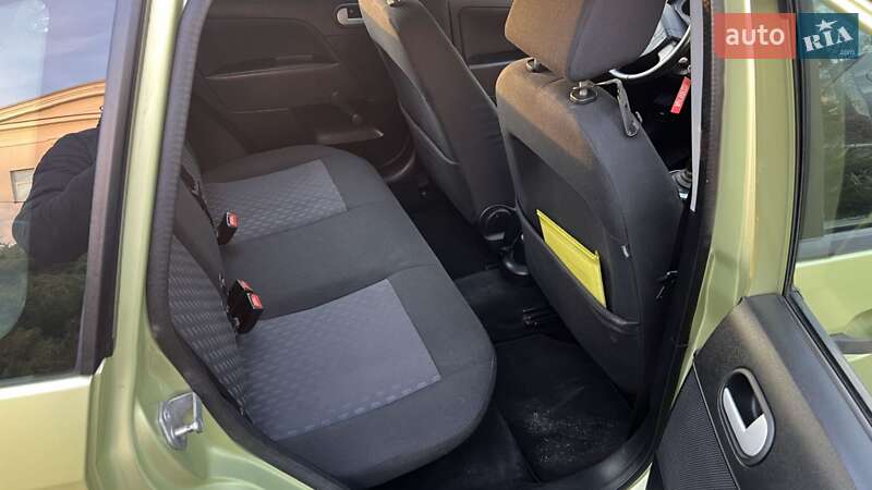 Хетчбек Ford Fiesta 2005 в Миколаєві