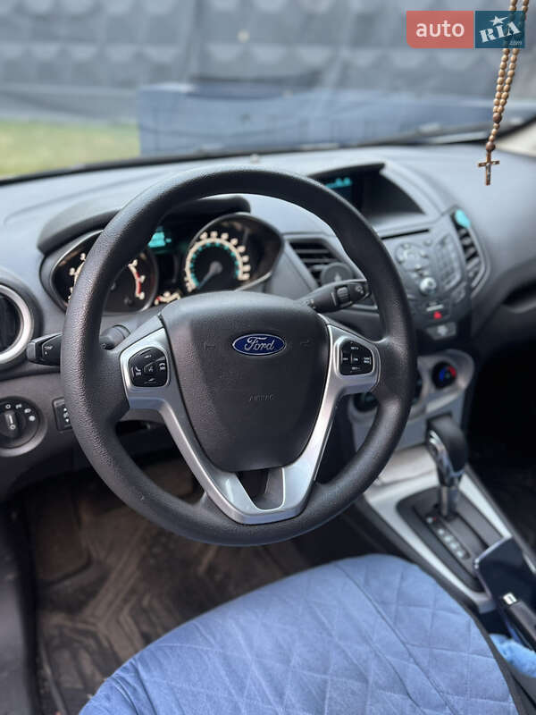 Хетчбек Ford Fiesta 2017 в Києві