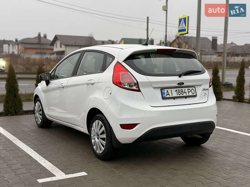 Хетчбек Ford Fiesta 2016 в Вінниці