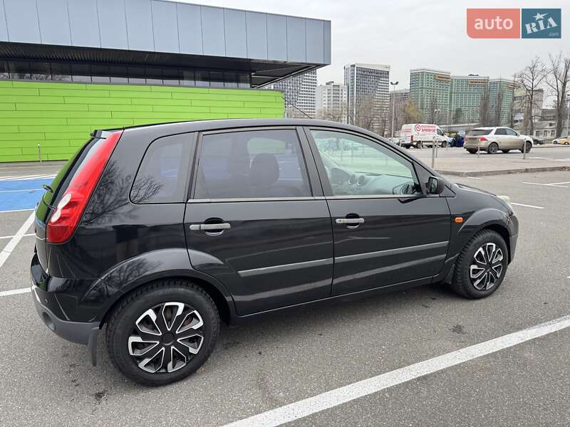 Хетчбек Ford Fiesta 2007 в Києві