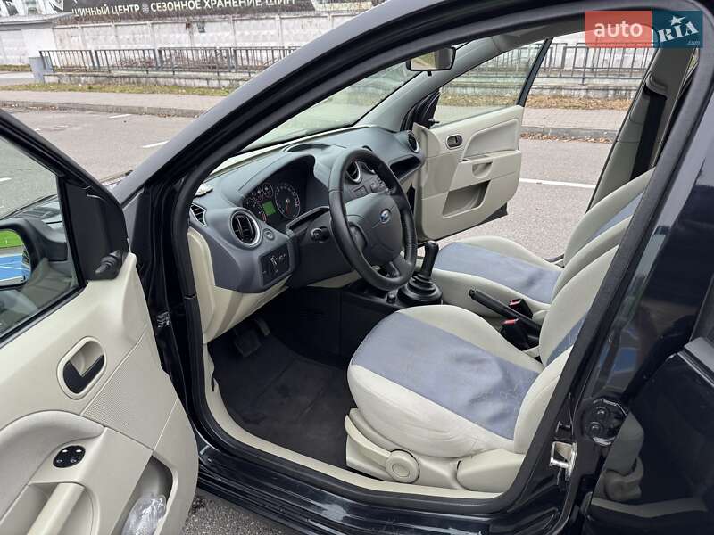 Хетчбек Ford Fiesta 2007 в Києві