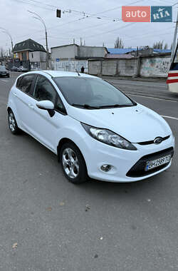 Хэтчбек Ford Fiesta 2011 в Киеве