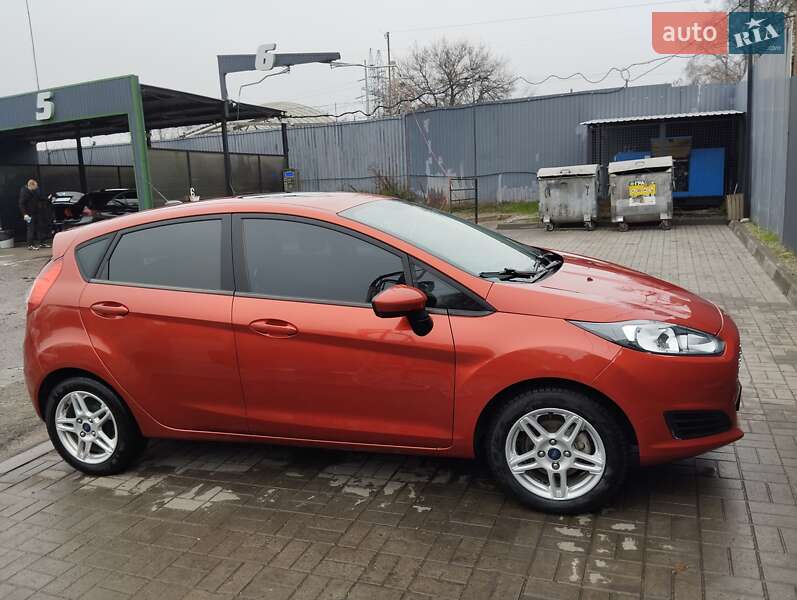 Седан Ford Fiesta 2018 в Запорожье