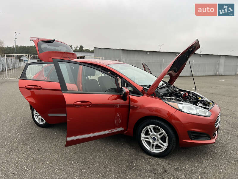 Хетчбек Ford Fiesta 2018 в Києві