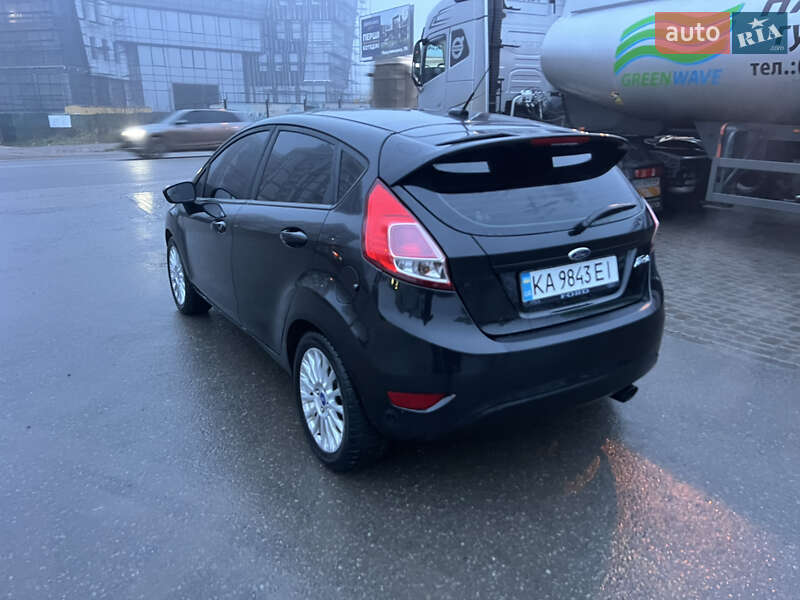 Хэтчбек Ford Fiesta 2014 в Тернополе