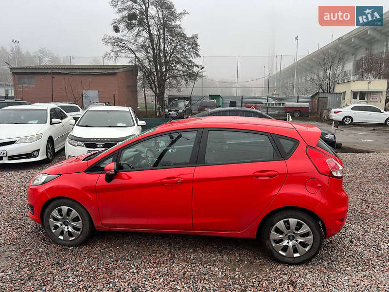 Хетчбек Ford Fiesta 2013 в Полтаві фото 4 Хетчбек Ford Fiesta 2013 в Полтаві