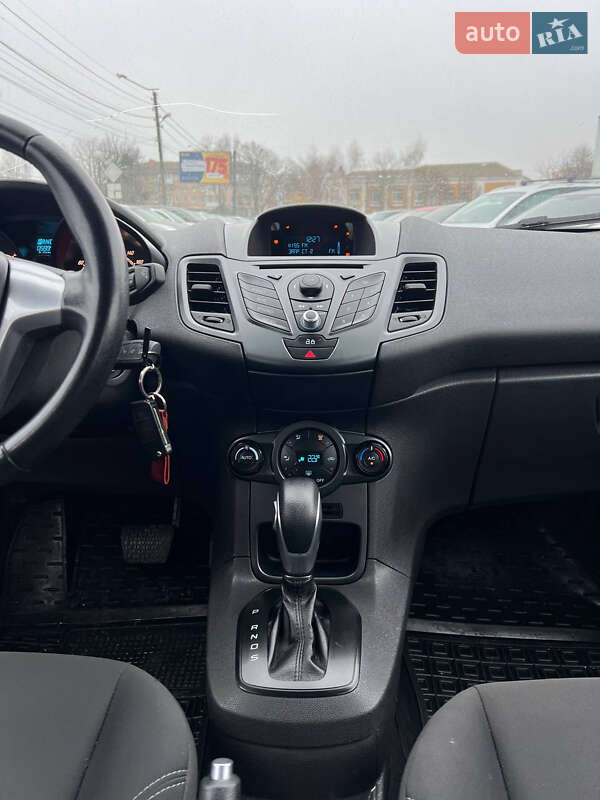 Хетчбек Ford Fiesta 2013 в Полтаві фото 18 Хетчбек Ford Fiesta 2013 в Полтаві