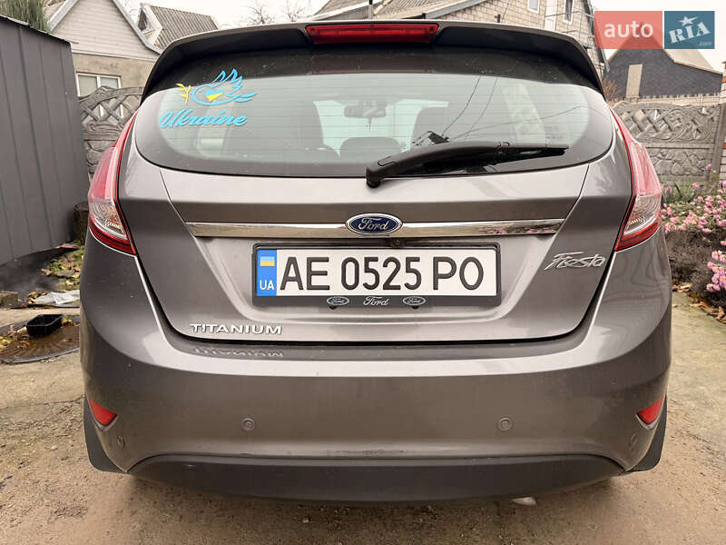 Хетчбек Ford Fiesta 2013 в Дніпрі