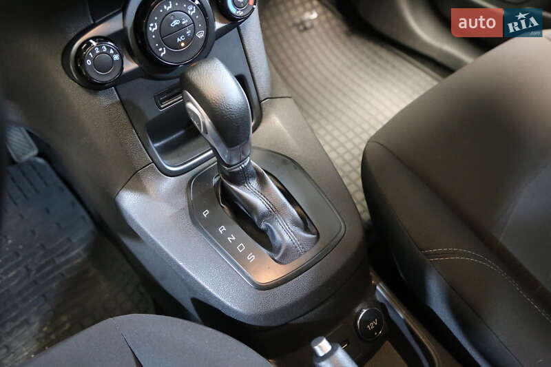 Хетчбек Ford Fiesta 2014 в Києві