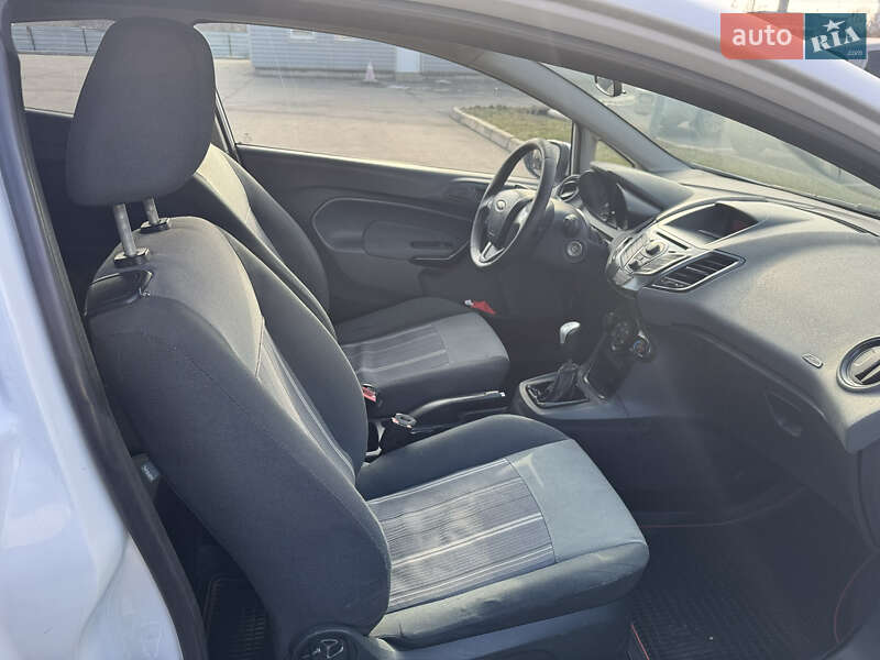 Хэтчбек Ford Fiesta 2009 в Днепре