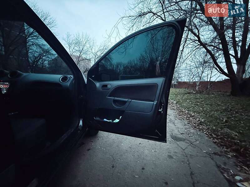 Хэтчбек Ford Fiesta 2008 в Краматорске