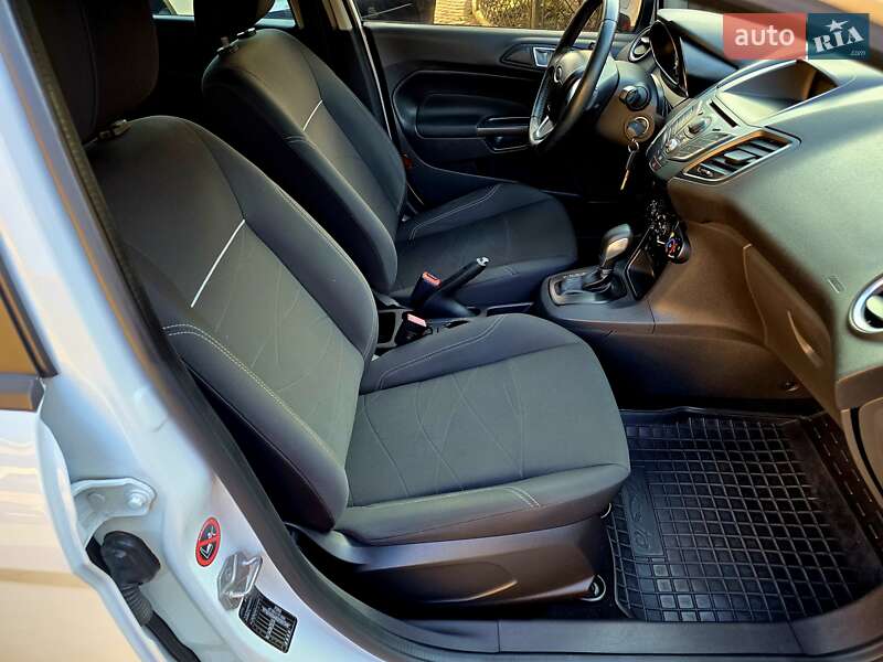 Хетчбек Ford Fiesta 2014 в Мукачевому