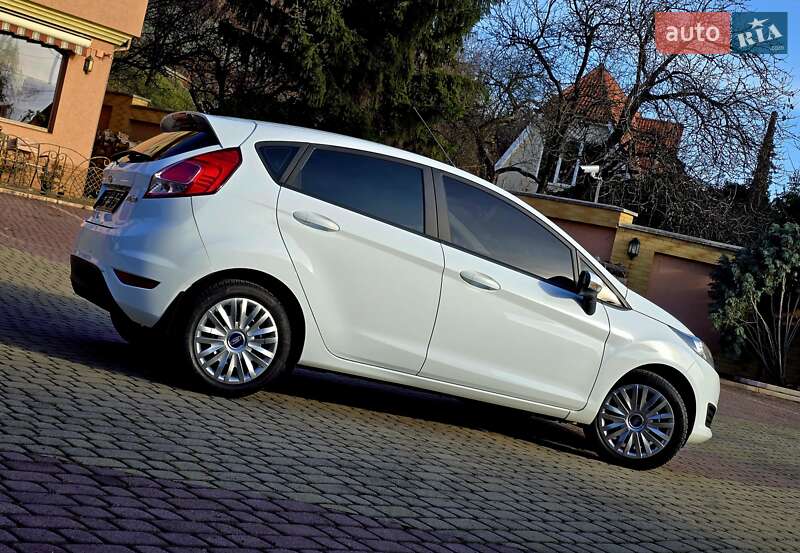 Хетчбек Ford Fiesta 2014 в Мукачевому