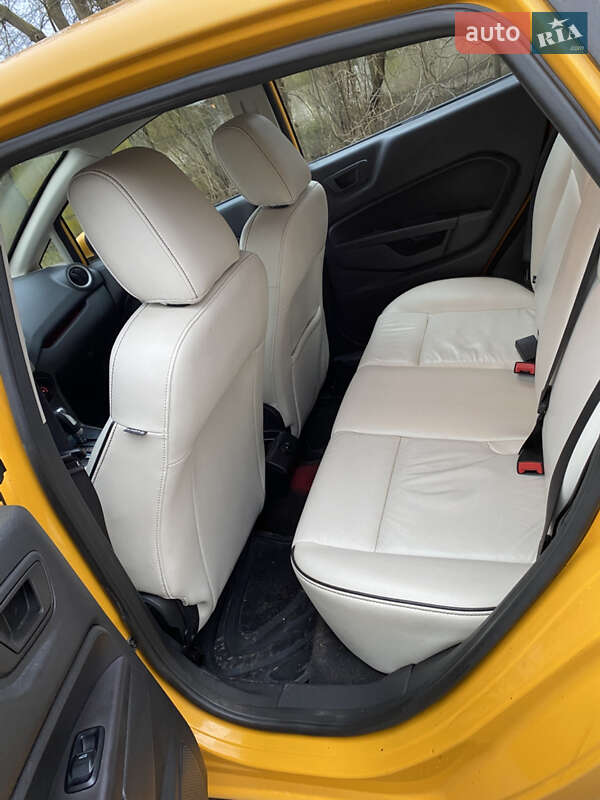 Хетчбек Ford Fiesta 2011 в Хмельницькому фото 13 Хетчбек Ford Fiesta 2011 в Хмельницькому