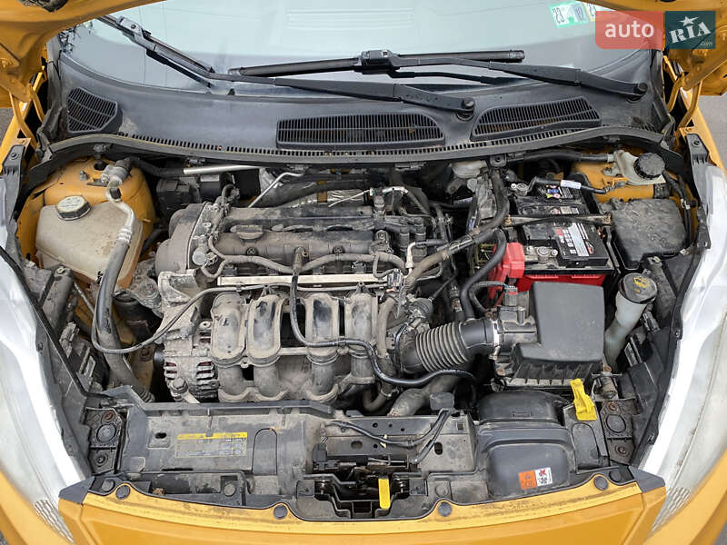 Хетчбек Ford Fiesta 2011 в Хмельницькому фото 22 Хетчбек Ford Fiesta 2011 в Хмельницькому