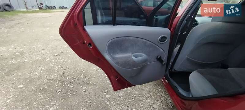 Хетчбек Ford Fiesta 1998 в Дніпрі