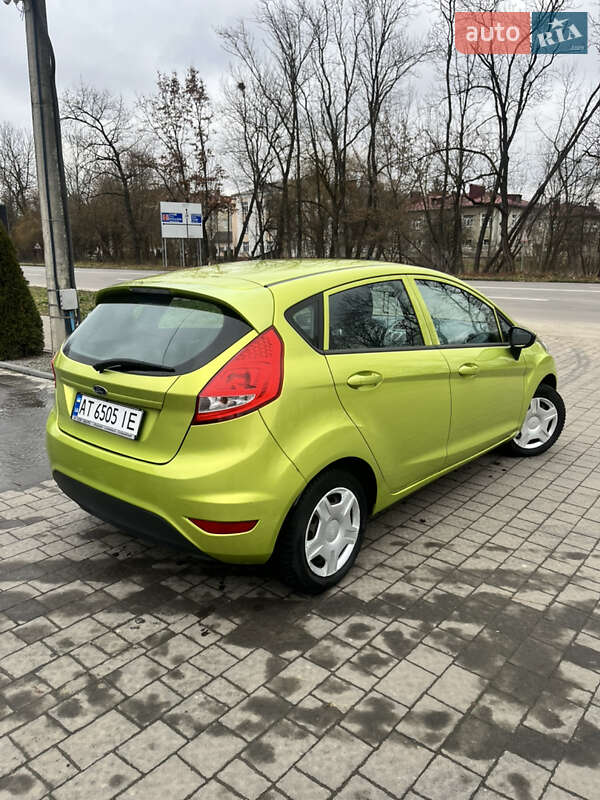 Седан Ford Fiesta 2010 в Тысменице фото 4 Седан Ford Fiesta 2010 в Тысменице