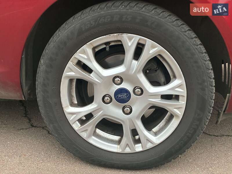 Седан Ford Fiesta 2014 в Києві