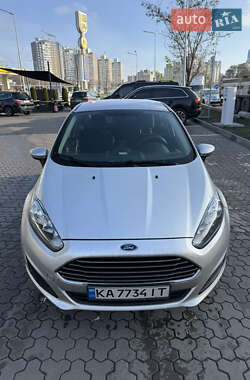 Седан Ford Fiesta 2016 в Киеве