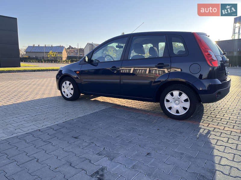 Хэтчбек Ford Fiesta 2008 в Мукачево